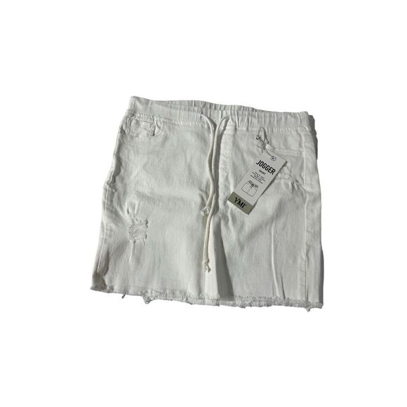 YMI Dresses & Skirts - White denim jogger skirt